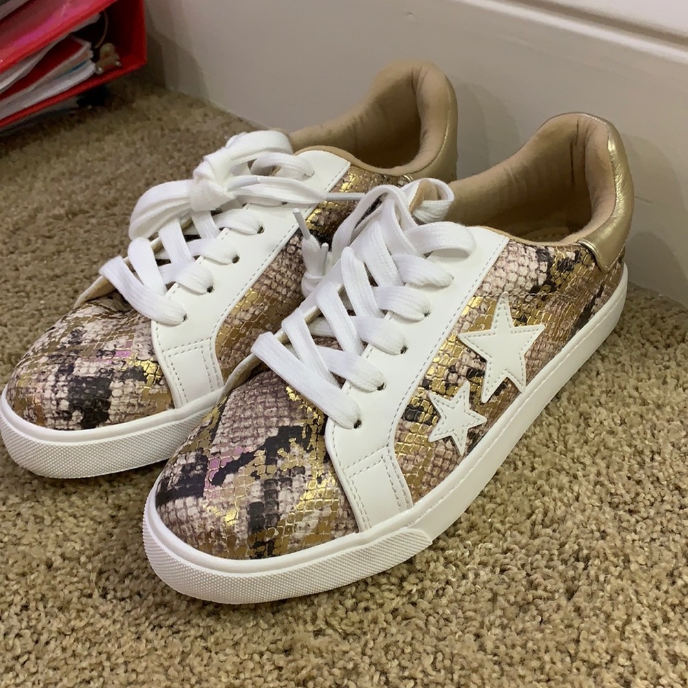 snakeskin soda shoes